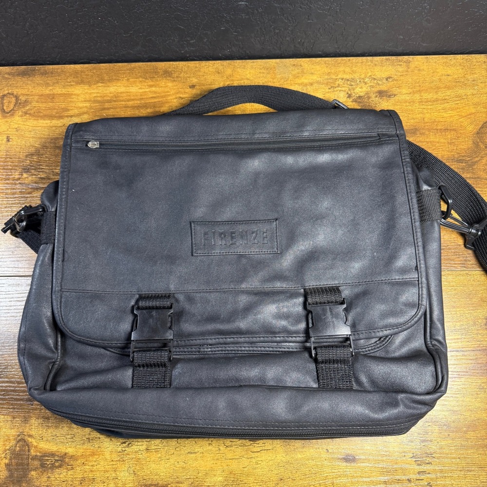 Firenze Messenger Bag Black Synthetic Leather Briefcase Unisex One Size‎